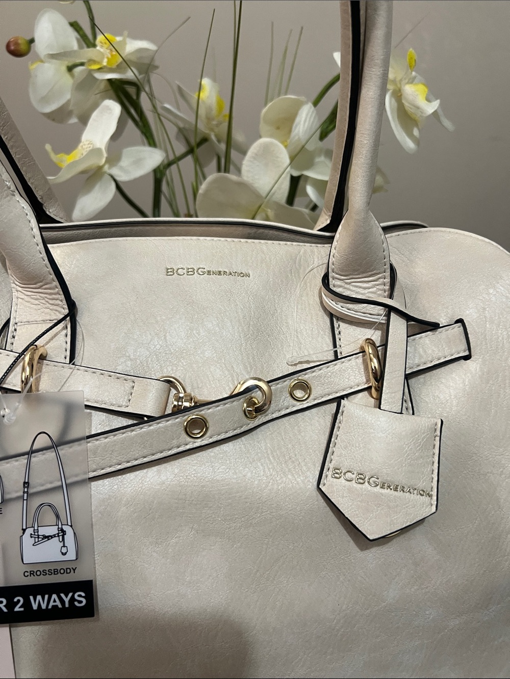BCBGeneration Ivory Satchel / Crossbody retail $88 NWT - Picture 3 of 7